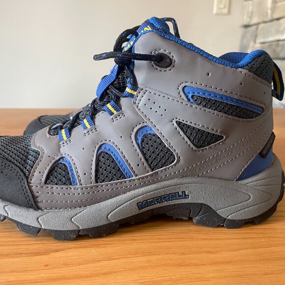Merrell Oakcreek Mid Lace Hiking Boot, boys, size 4 big kid - Picture 4 of 4